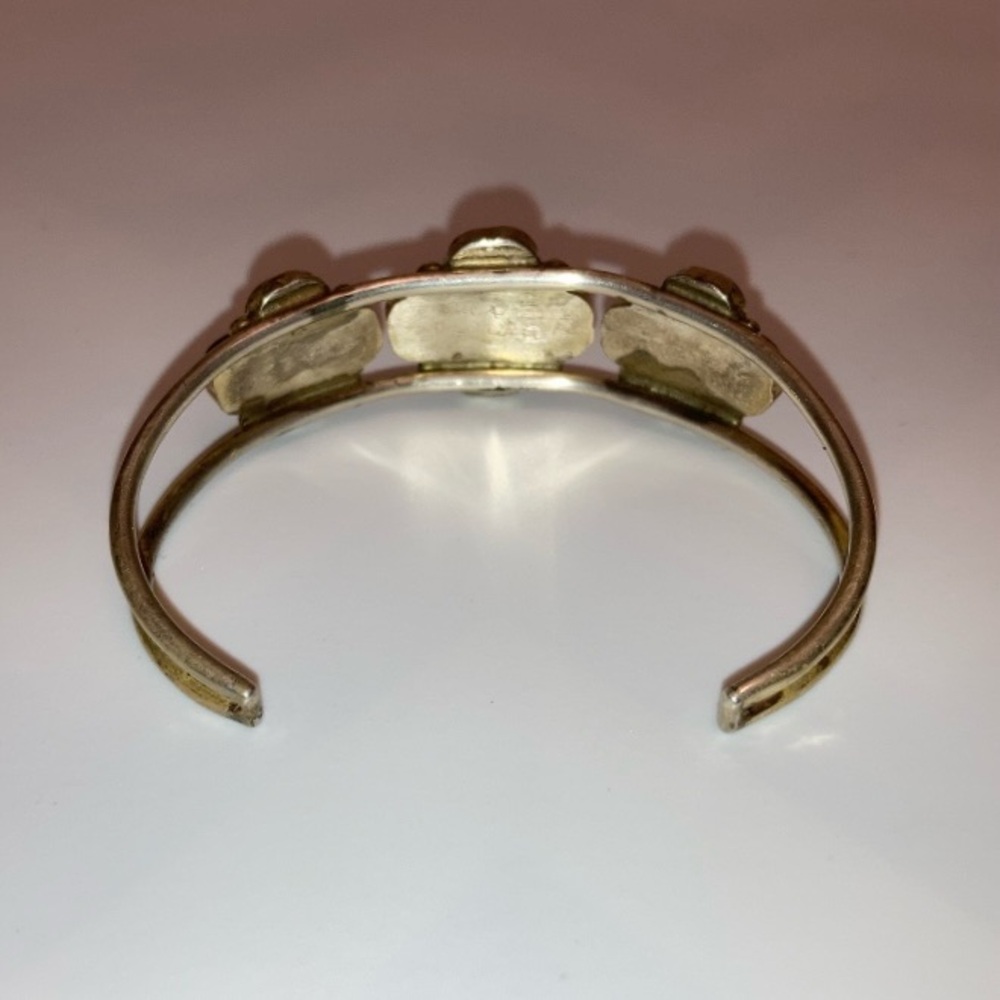 VINTAGE rare signed Zuni sterling silver mother of pearl turquoise bracelet cuff - Picture 4 of 6